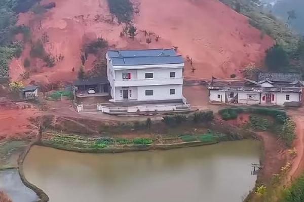 老房子西边有坑风水