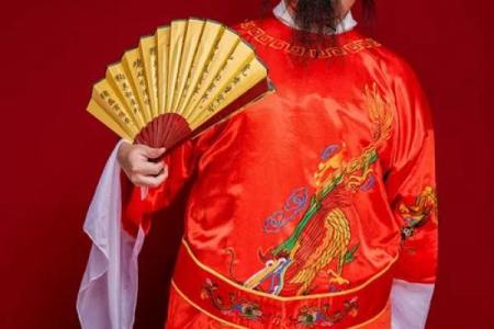 财神爷可以拍照片吗