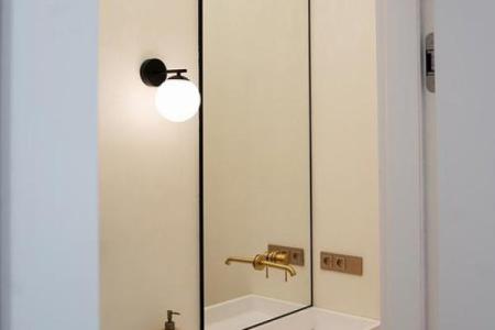 风水卧室镜子对着床好吗增进夫妻感情