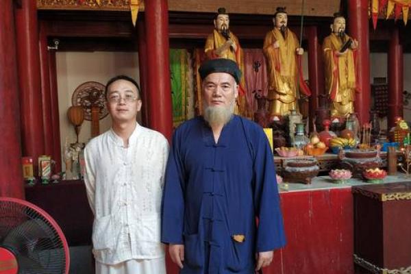 风水大师看风水_风水先生怎么称呼