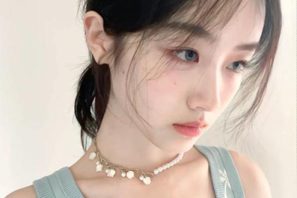 八字属水女孩长相