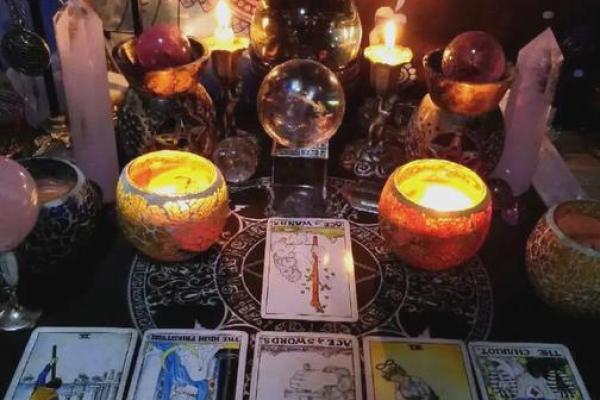 塔罗牌测试:未来三个月,你心中所想能成真吗? 塔罗牌测试:未来三个月,你心中所想能成真吗?