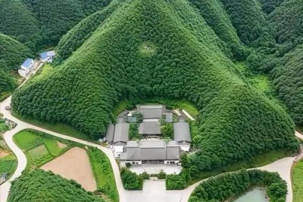 风水宝地的基本特征有哪些? 风水宝地的基本特征有哪些?