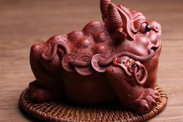 摆件蟾蜍的风水作用有哪些? 摆件蟾蜍的风水作用有哪些?