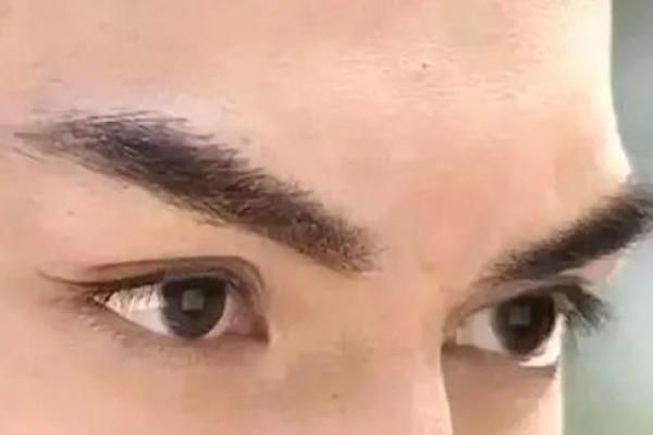 什么是倒八字眉？