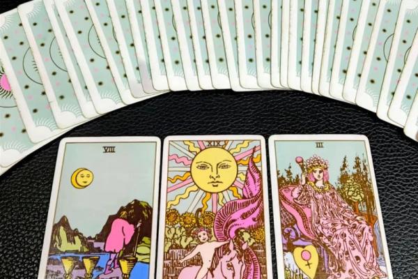 塔罗牌测试:你的爱情存在哪种危机? 塔罗牌测试:你的爱情存在哪种危机?