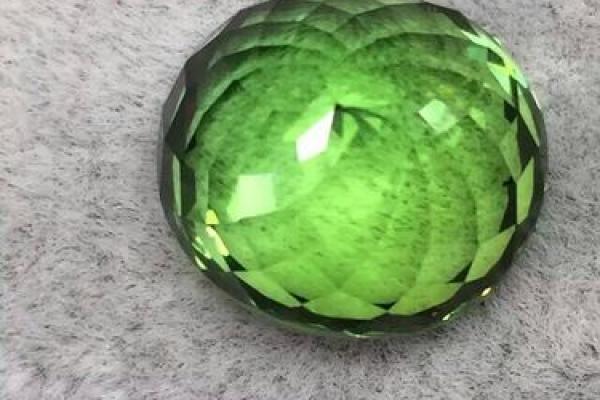 绿碧玺适合什么星座的人