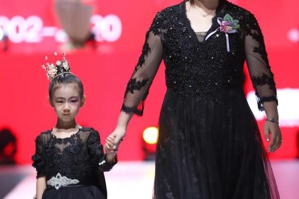 小童星八字分析及未来发展趋势 小童星八字分析及未来发展趋势