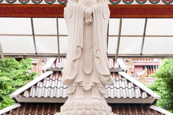 女人观音痣意味着什么 观音痣女人富贵一生