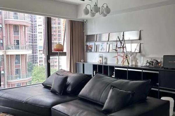 客厅摆沙发朝哪个方位风水较好 客厅摆沙发朝哪个方位风水较好