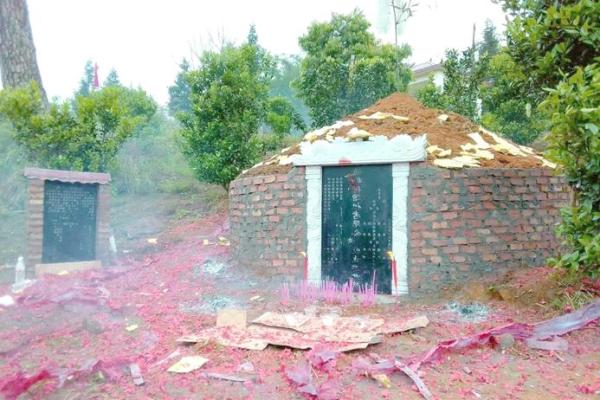 一般的新坟风水几年起作用